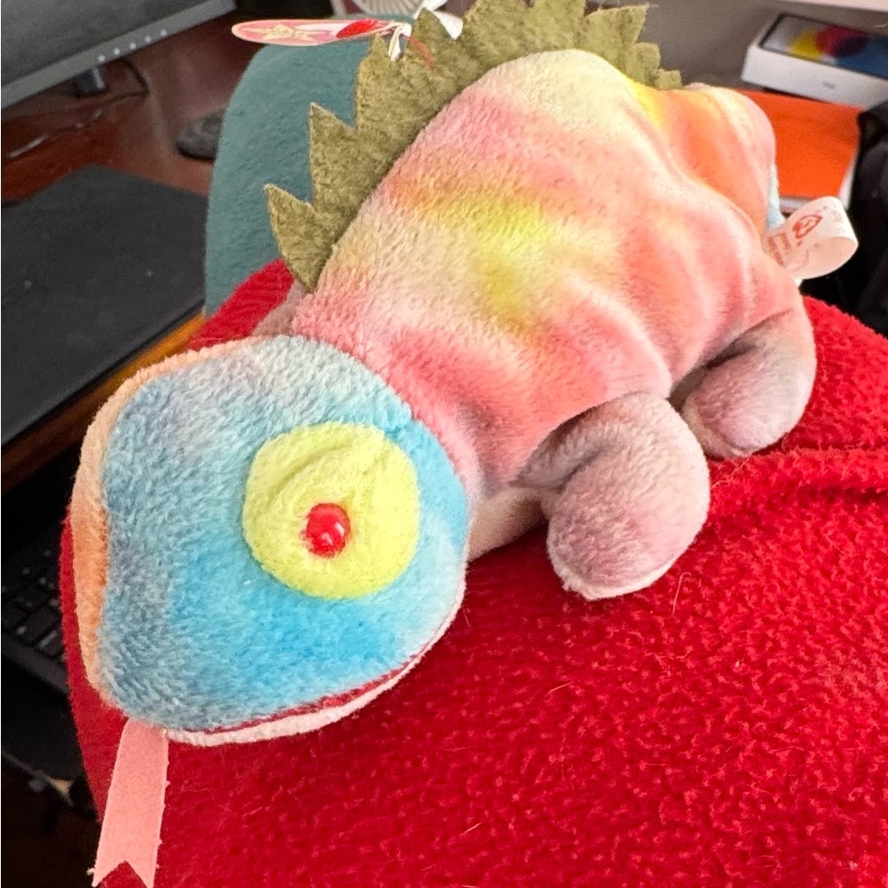 New Ty Multicolor Plush Chameleon rare collectors 1997